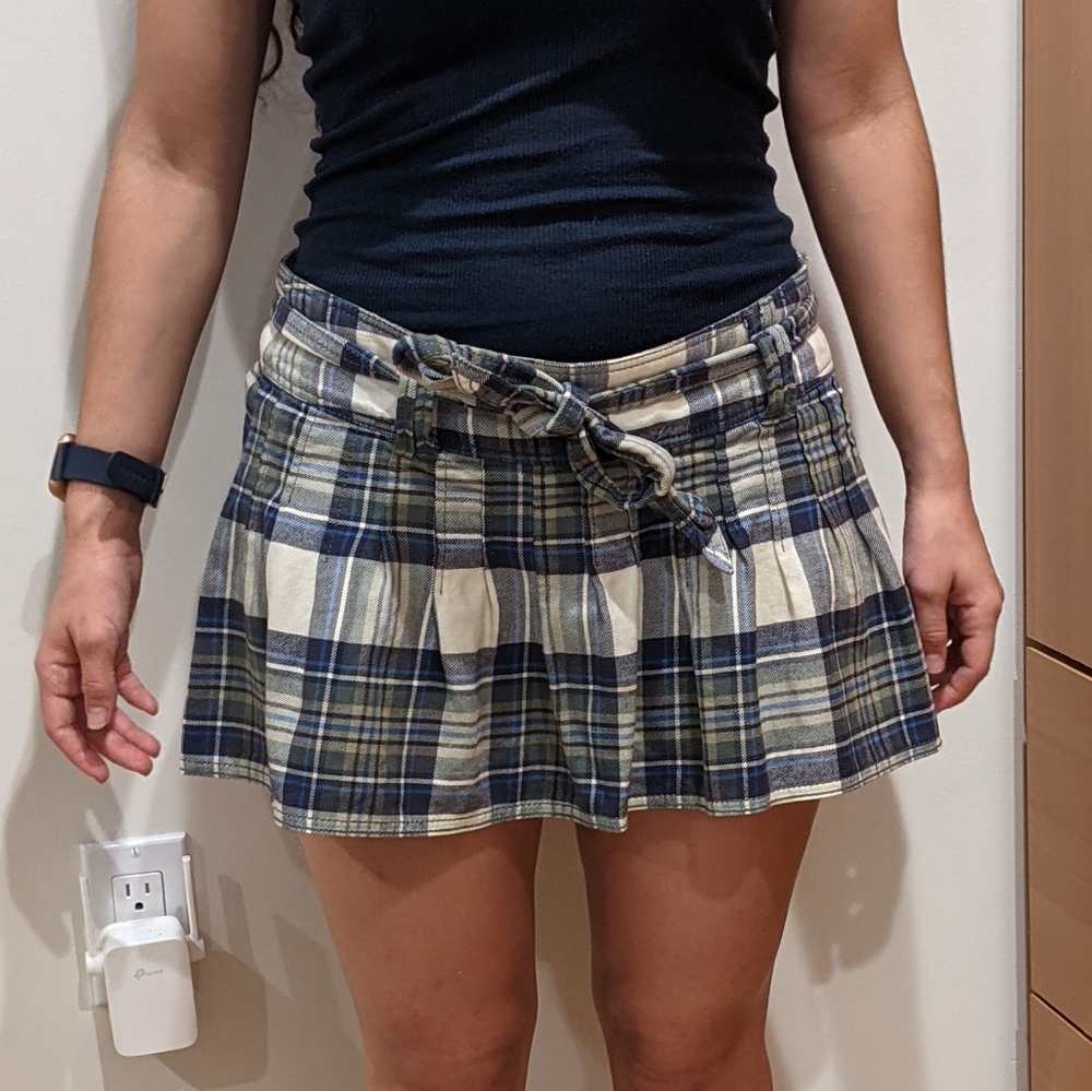 Plaid mini skirt